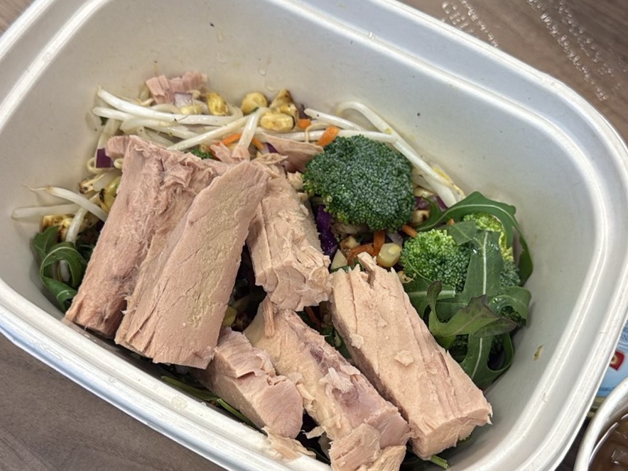 Tuna Veggie Salad Bowl — high protein lunch